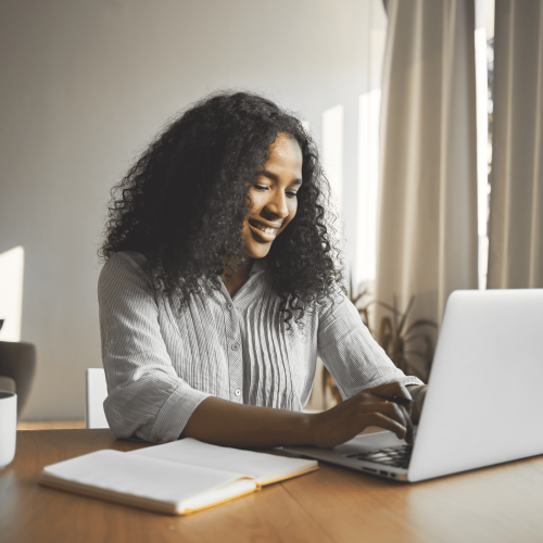 Atuar como Terapeuta Holístico de forma Online: atender clientes e atingir a prosperidade no conforto da sua casa